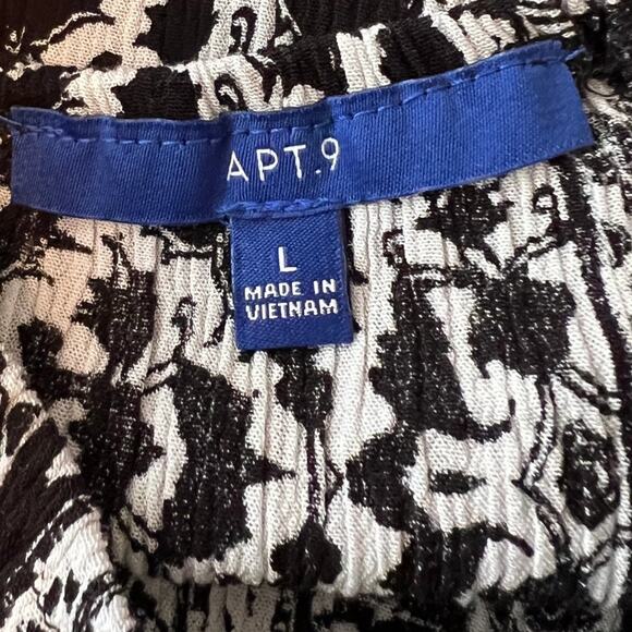 Apt 9 Open Shoulder Romper Size Large - Picture 6 of 6